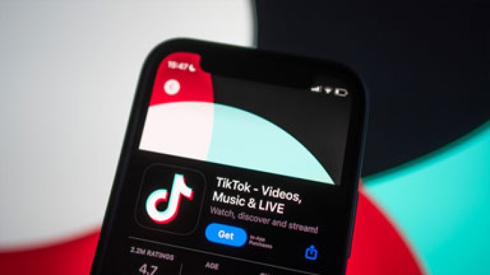 TikTok streaming foxy coupon codes banner for foxycoupons.xyz